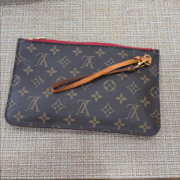 Louis Vuitton Handbags - Louis Vuitton Monogram never full Brown and Red pochette